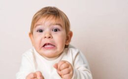 Çocuklarda Tik Bozukluğu