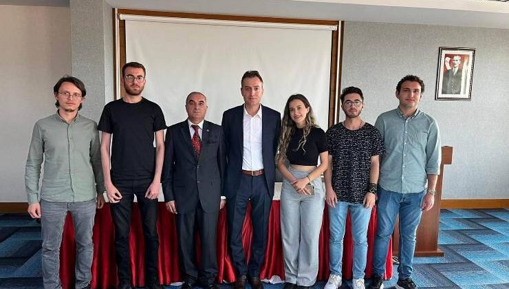 Sağlık ve Hukuk Dünyası Geleceğin Gençleri İçin Buluştu